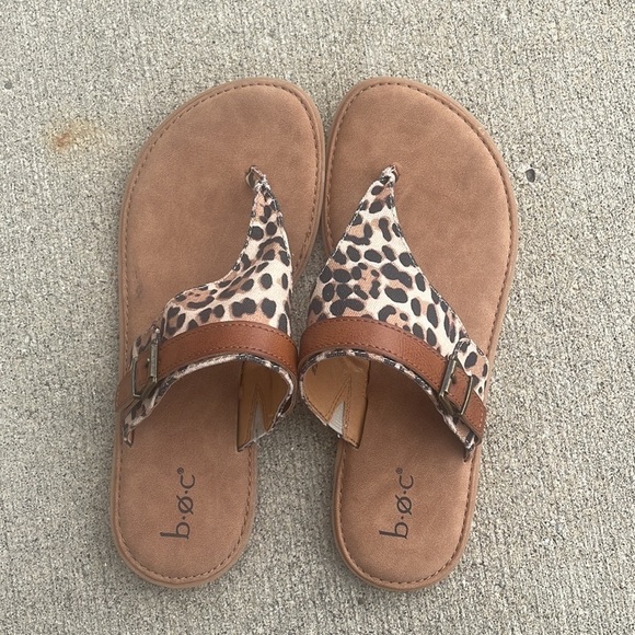 B.O.C. Sandal Mya Womens Animal Print Thong Flat New Sz 9M - Picture 9 of 9